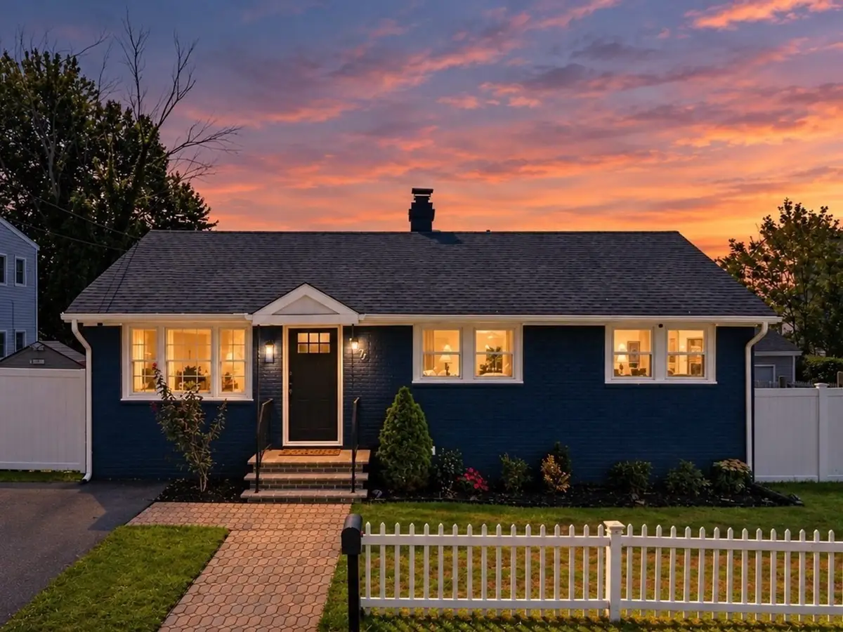 107 New York St, Lowell, MA 01854 - #1