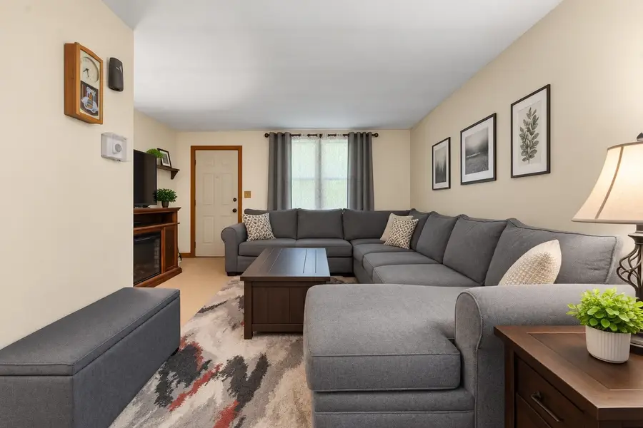 138 Fremont St, Taunton, MA 02780 - #2