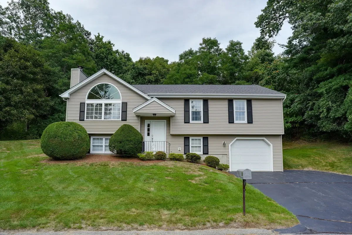 3 Greenside Ln, Worcester, MA 01609 - #1