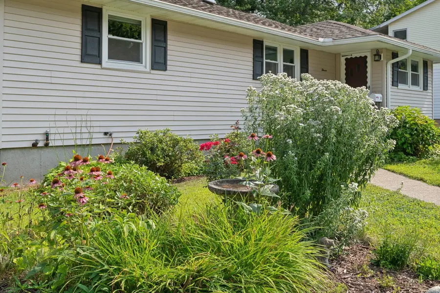 11 Greybert Ln, Worcester, MA 01602 - #2