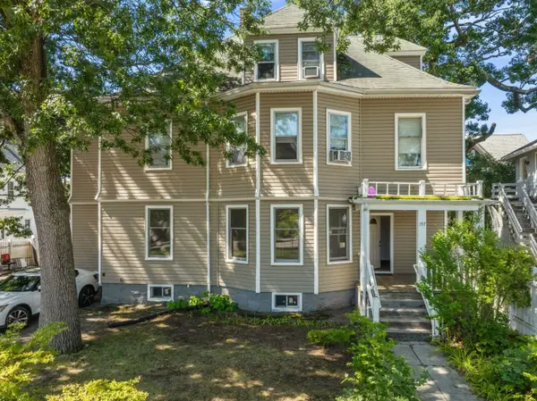 197 Blue Hills Pkwy, Milton, MA 02186