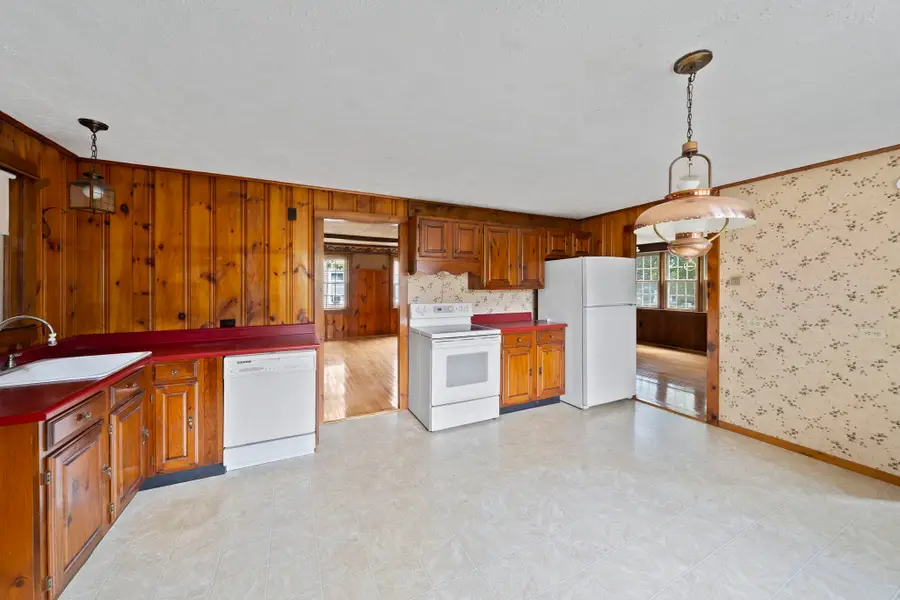 109 West Water St, Rockland, MA 02370 - #3
