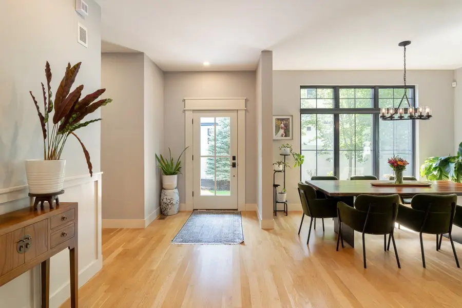 32 Lantern Ln, Wellesley, MA 02481 - #3