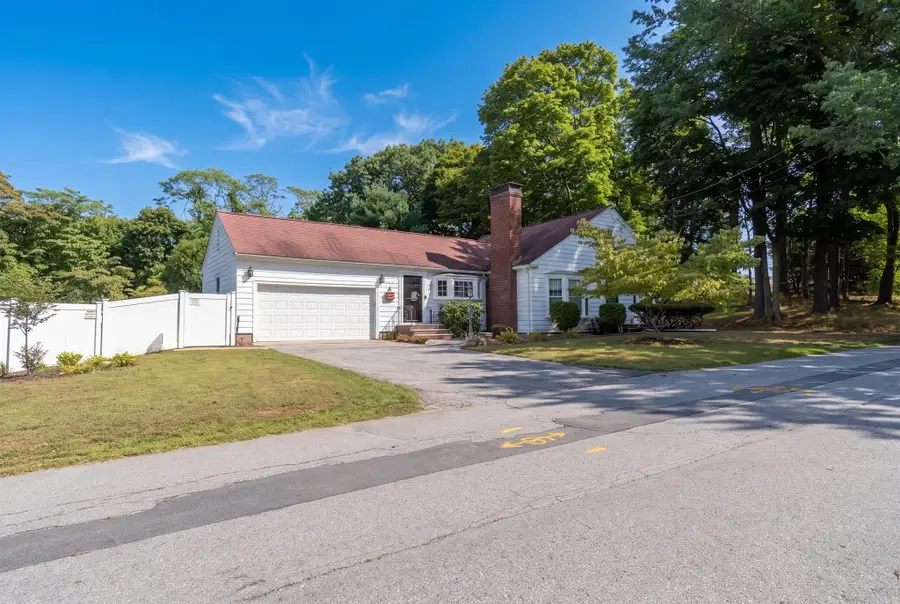 163 Oakside Ave, Methuen, MA 01844 - #2
