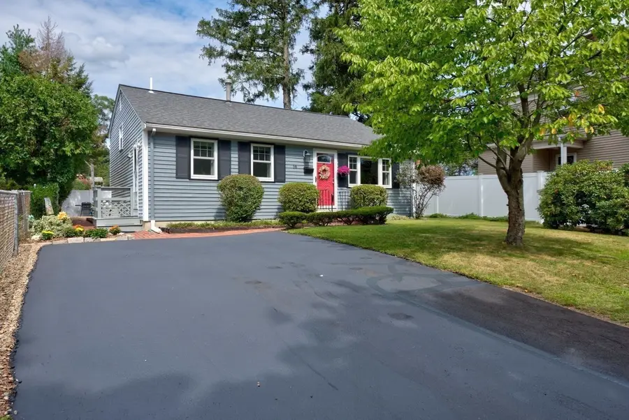 58 Earley St, Brockton, MA 02302 - #3