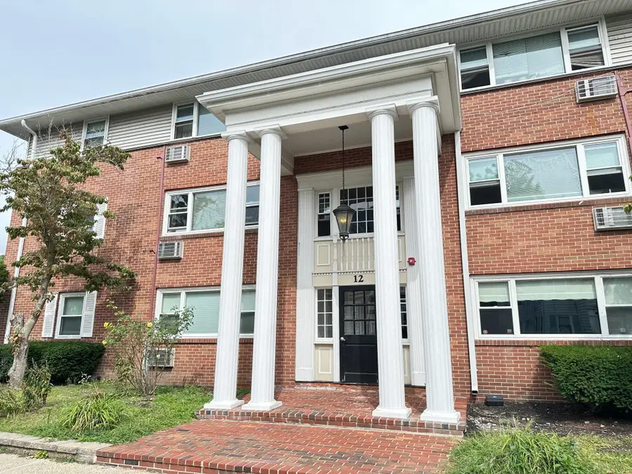 12 Portland St #7, Lynn, MA 01902 - #2