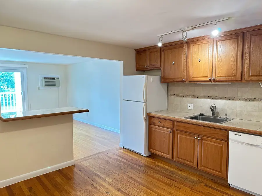 12 Portland St #7, Lynn, MA 01902 - #3