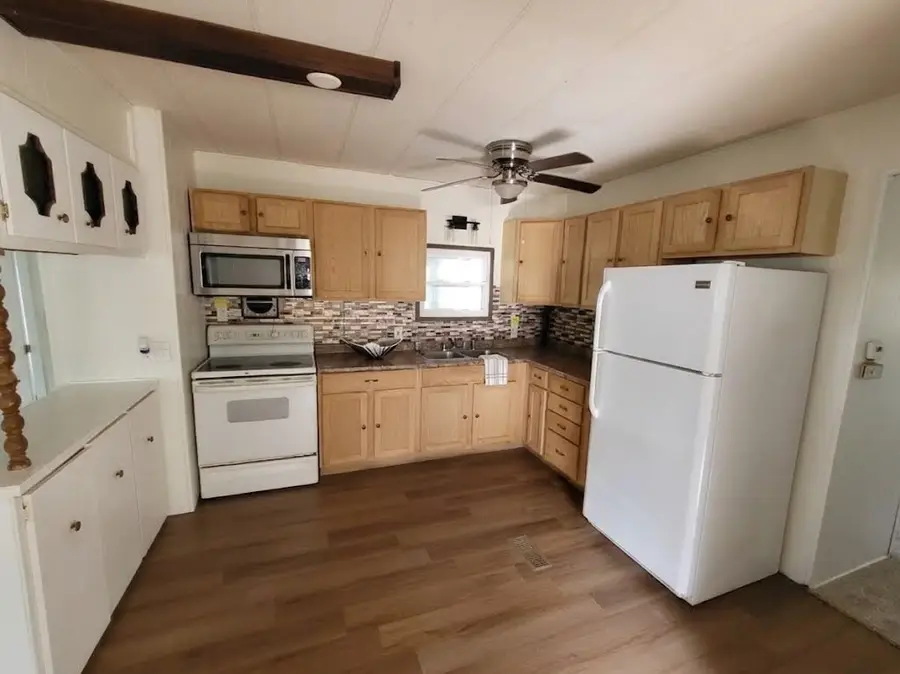 65 Beechwood Road, Halifax, MA 02338 - #3