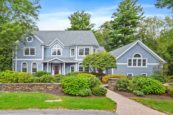 27 Carriage Drive, Lexington, MA 02420