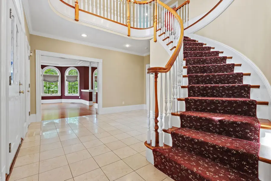 27 Carriage Drive, Lexington, MA 02420 - #3