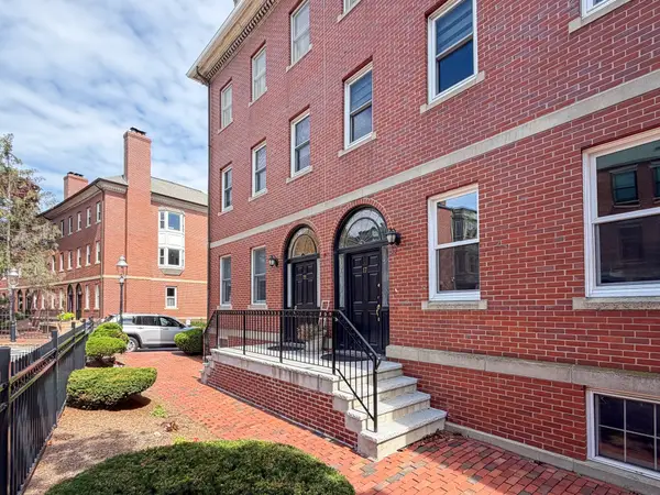 17 Main St #17, Boston, MA 02129