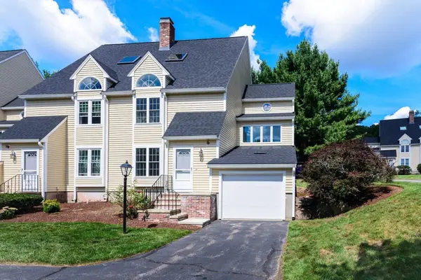29 Oak Knoll Dr. #29, North Attleboro, MA 02760