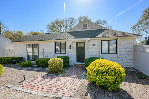 59 Mashie Cir, Mashpee, MA 02649