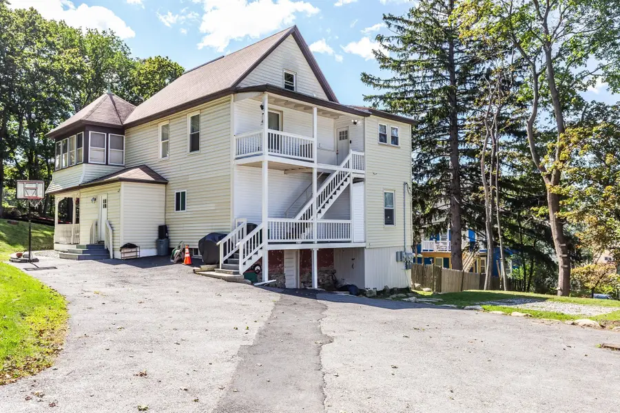 35 Mckinley, Worcester, MA 01605 - #3