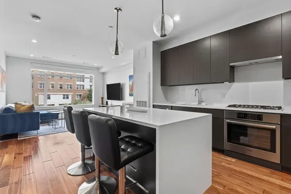 99 Sumner Street #206, Boston, MA 02128