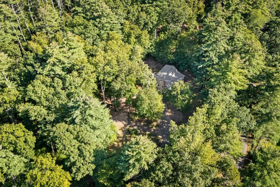 40 Porter St, Granby, MA 01033 - #2