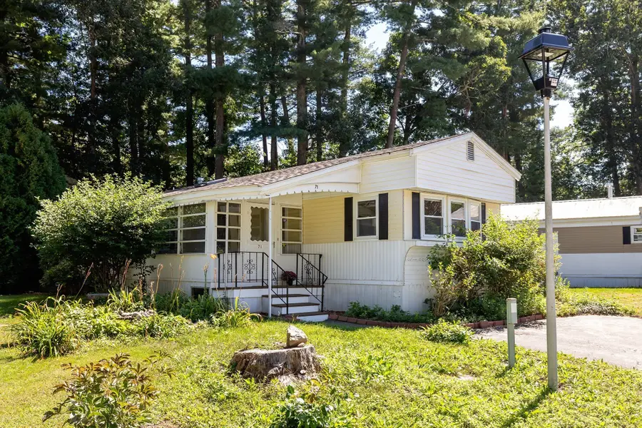 71 Maplewood Dr, Halifax, MA 02338 - #2