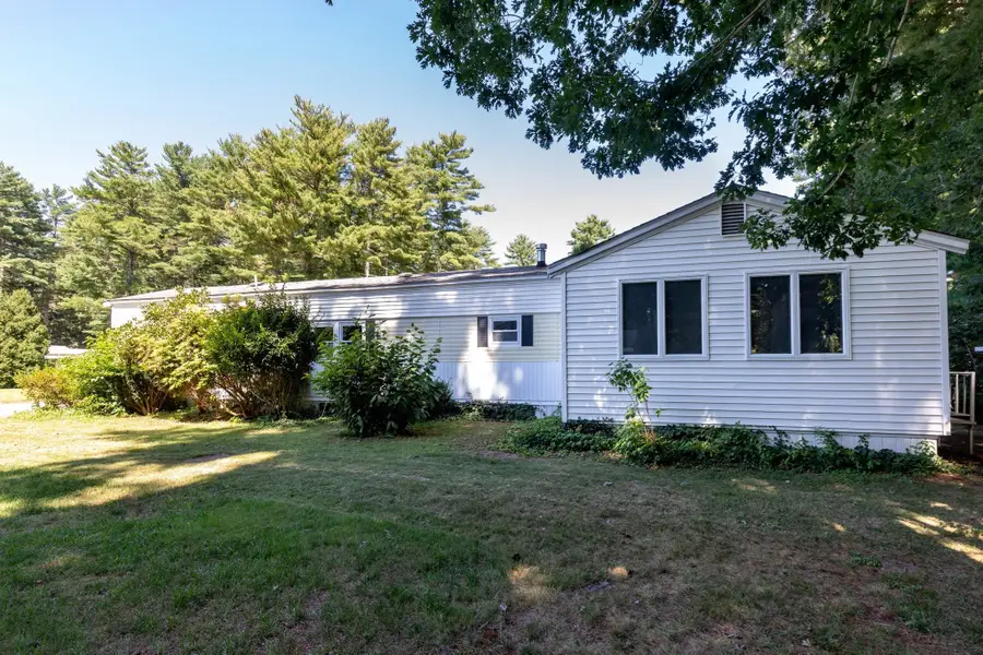 71 Maplewood Dr, Halifax, MA 02338 - #3