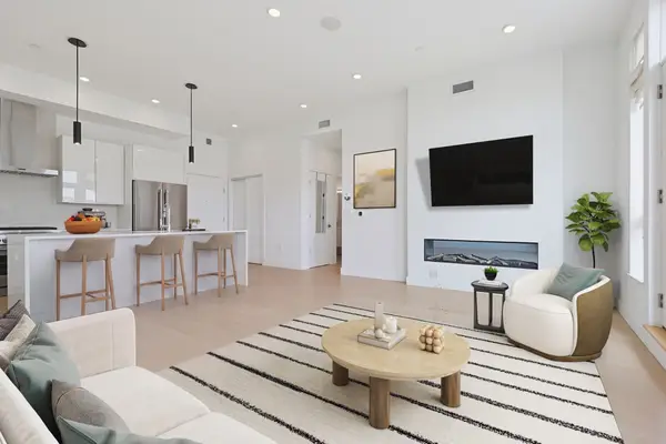 20 W 5th St #5D, Boston, MA 02127