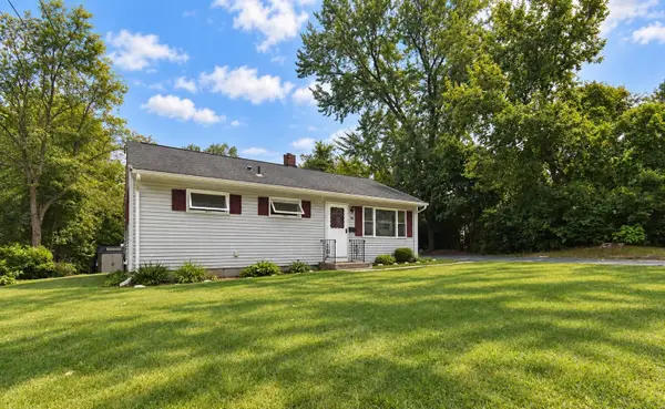 58 Cabot St, Palmer, MA 01069