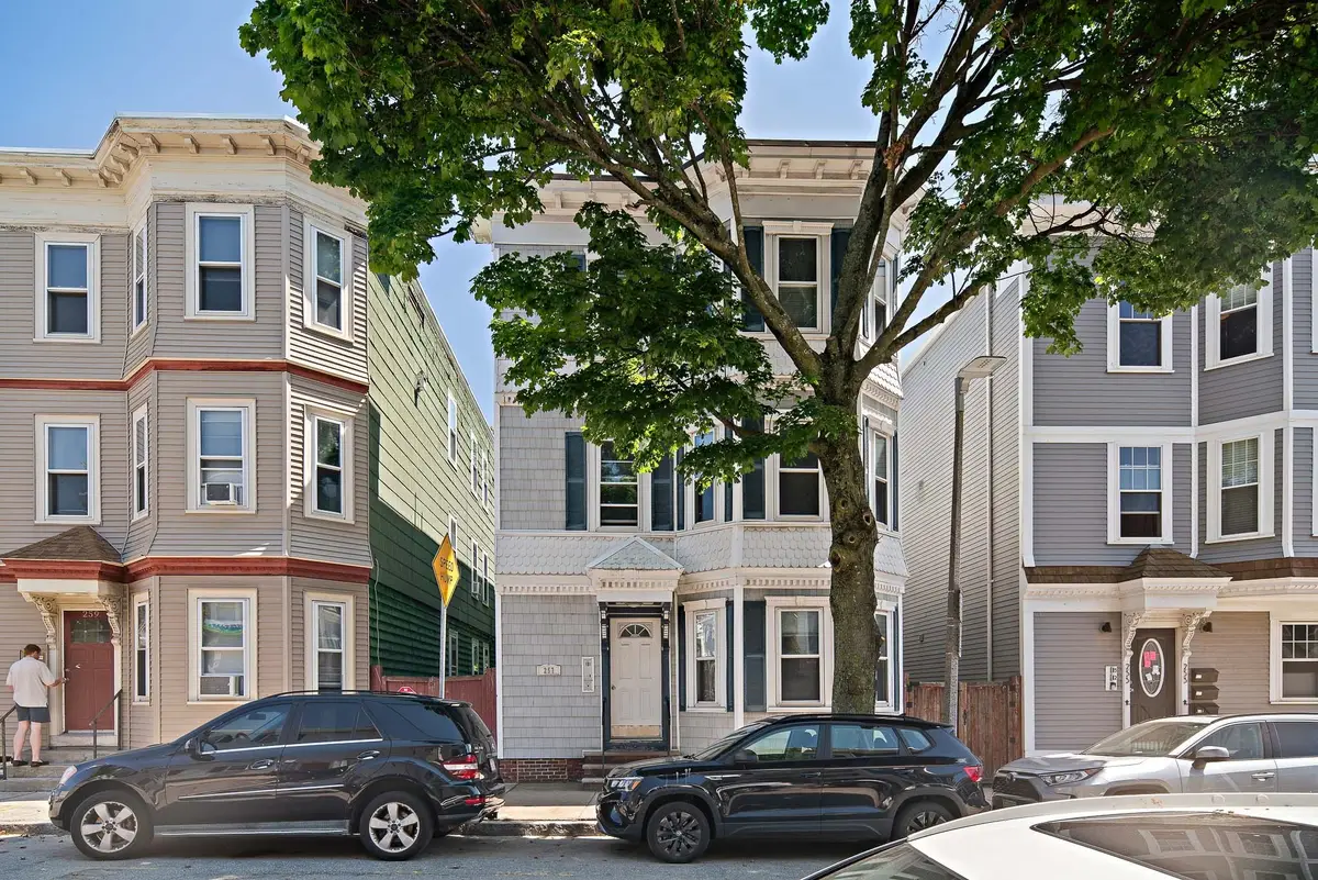 257 E St #2, Boston, MA 02127 - #1