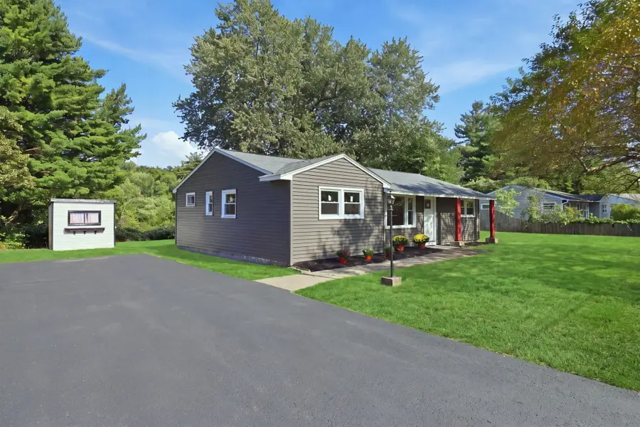 243 Shady Brook Ln, Springfield, MA 01118 - #2
