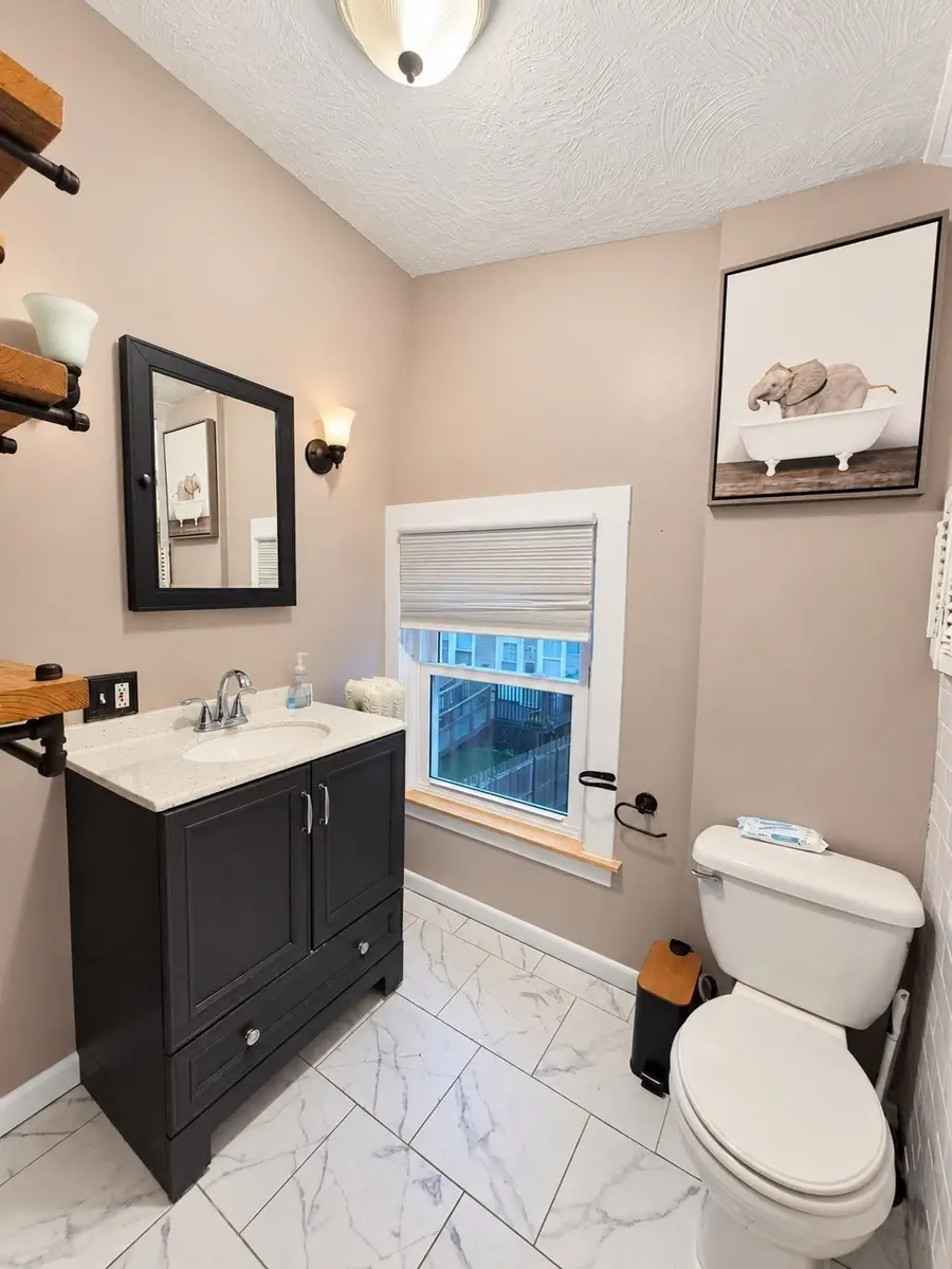68 Eton Ave, Warwick, RI 02889 - #3