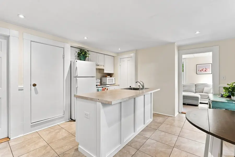 67 Oakwood Ave, Lynn, MA 01902 - #3