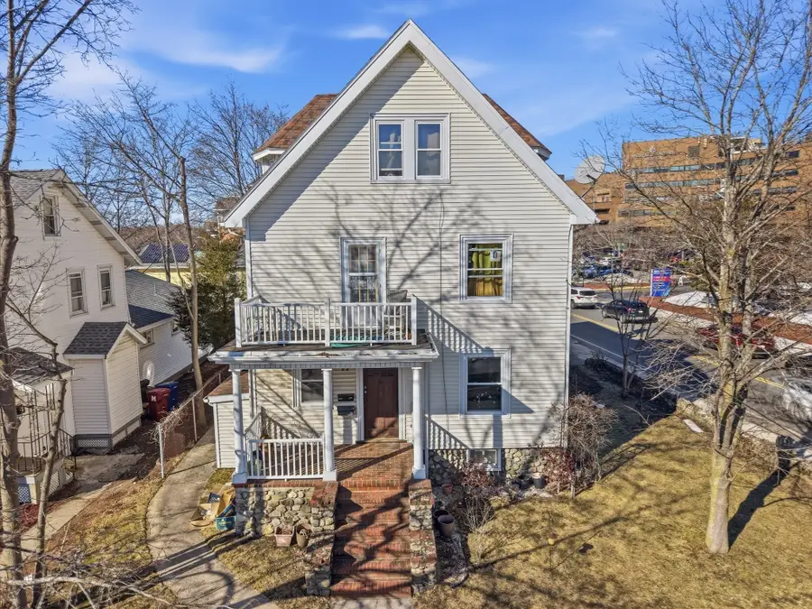 22 E Emerson St, Melrose, MA 02176 - #2