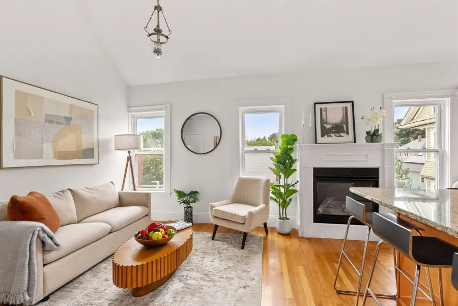 35 Ballard St #3, Boston, MA 02130 - #3