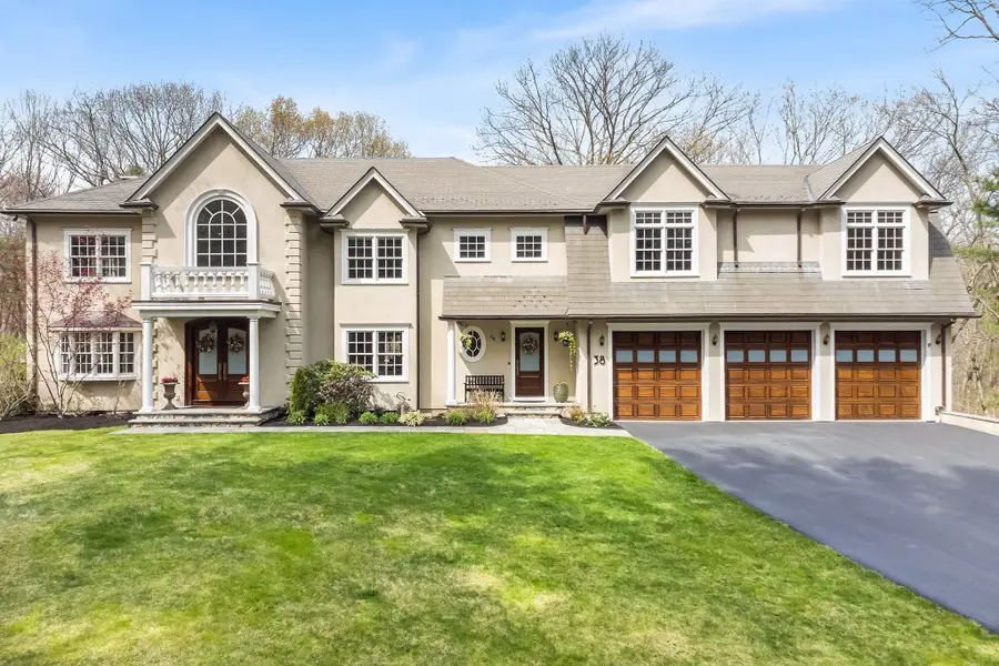 38 Wilsondale St, Dover, MA 02030 - #2