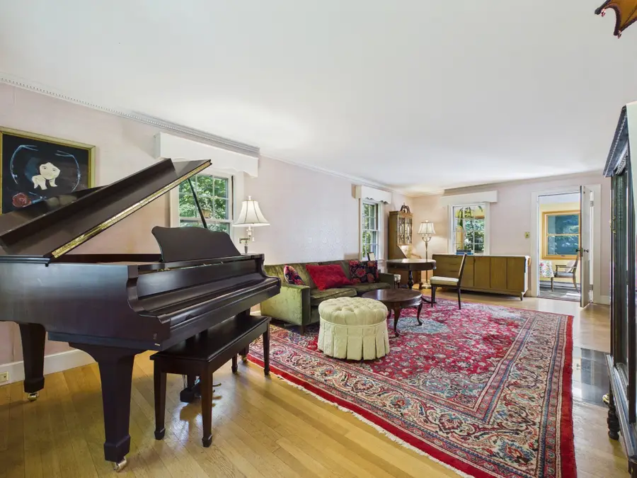 390 Marsh St, Belmont, MA 02478 - #3