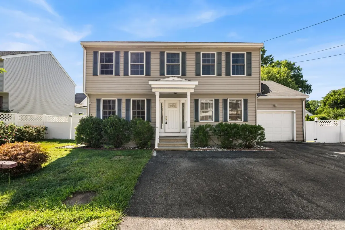 388 Varnum Ave, Lowell, MA 01854 - #1