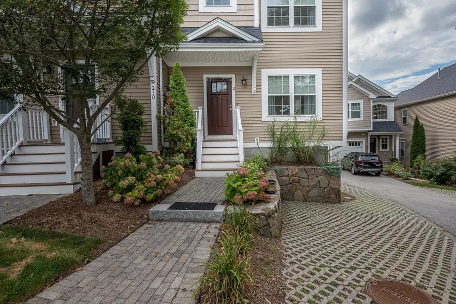 210 S Quinsigamond Ave #2, Shrewsbury, MA 01545 - #3