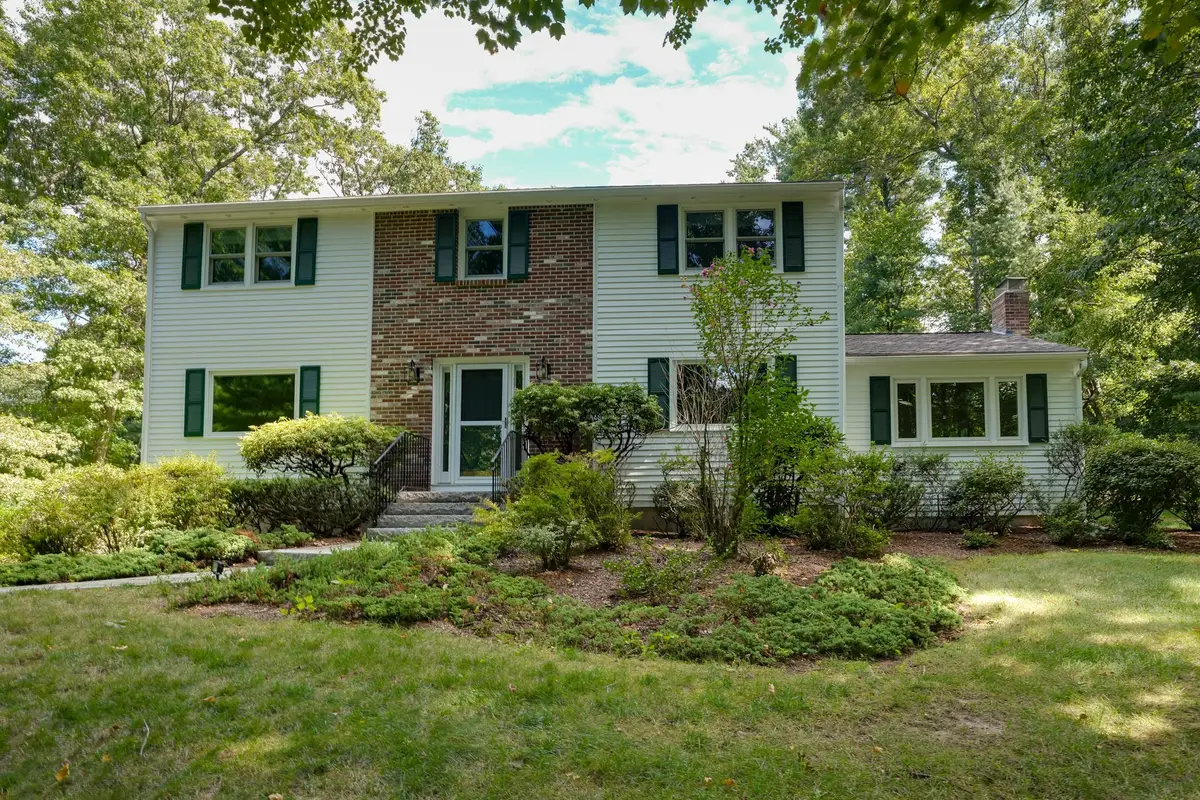 22 Coolidge Cir, Northborough, MA 01532 - #1