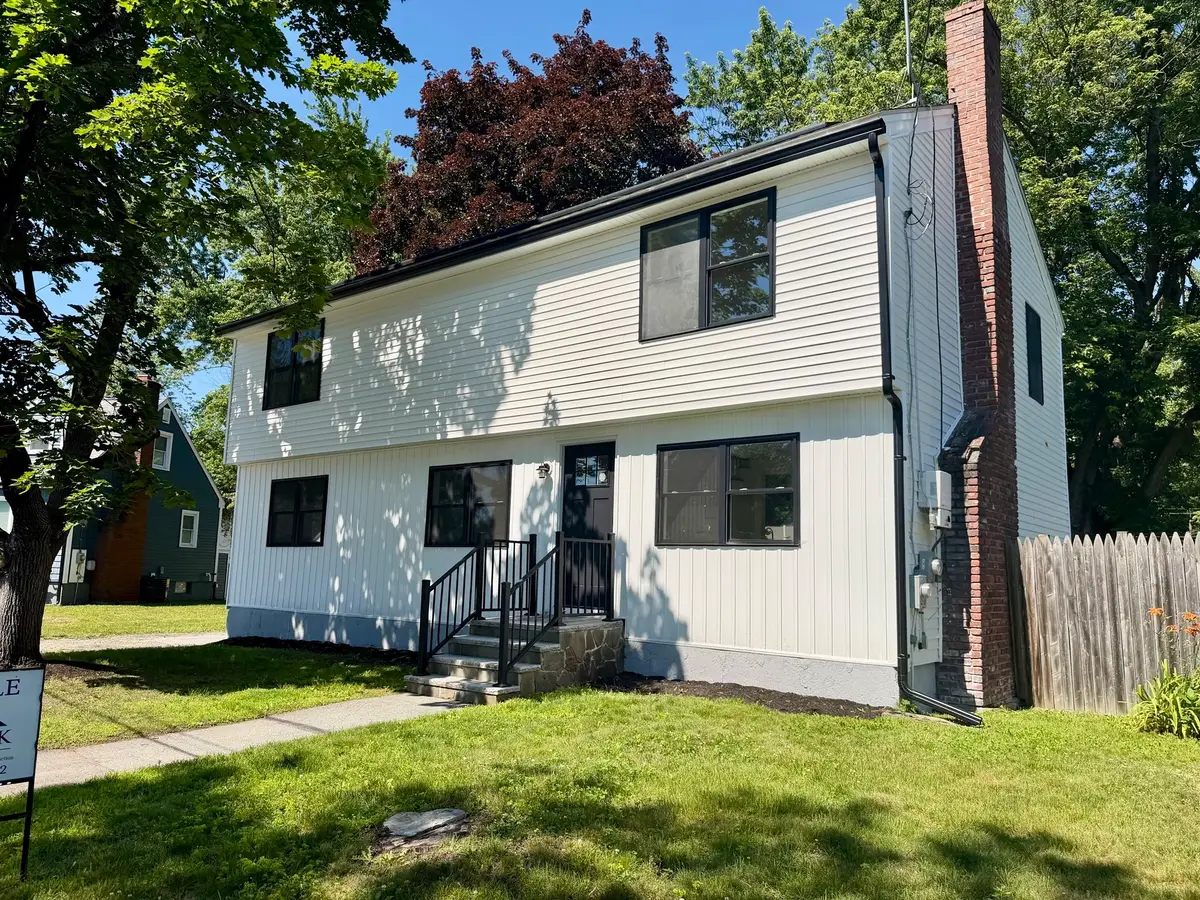 37 Karen St, Lowell, MA 01851 - #1