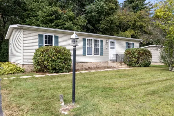 21 Fox Run, Brookfield, MA 01506