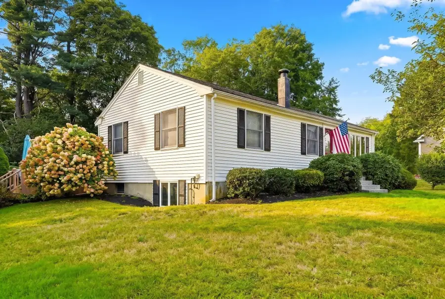 4 Orchard Dr, North Reading, MA 01864 - #3