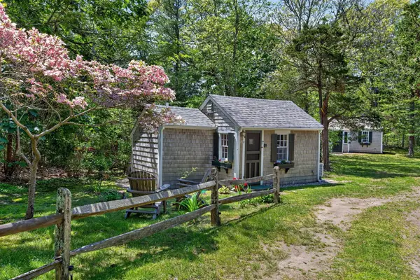 1975 State Hwy #2, Eastham, MA 02642
