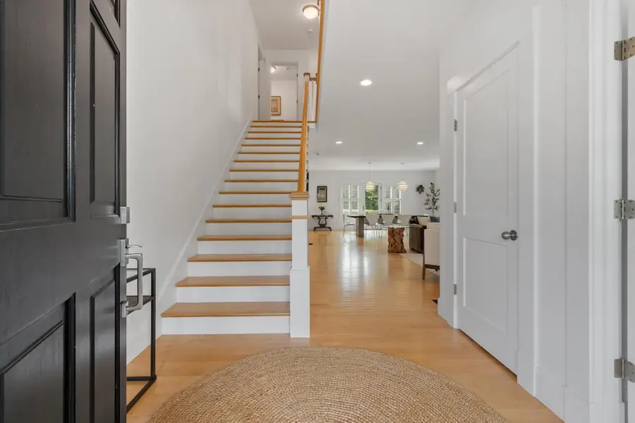284 Elsinore St, Concord, MA 01742 - #3
