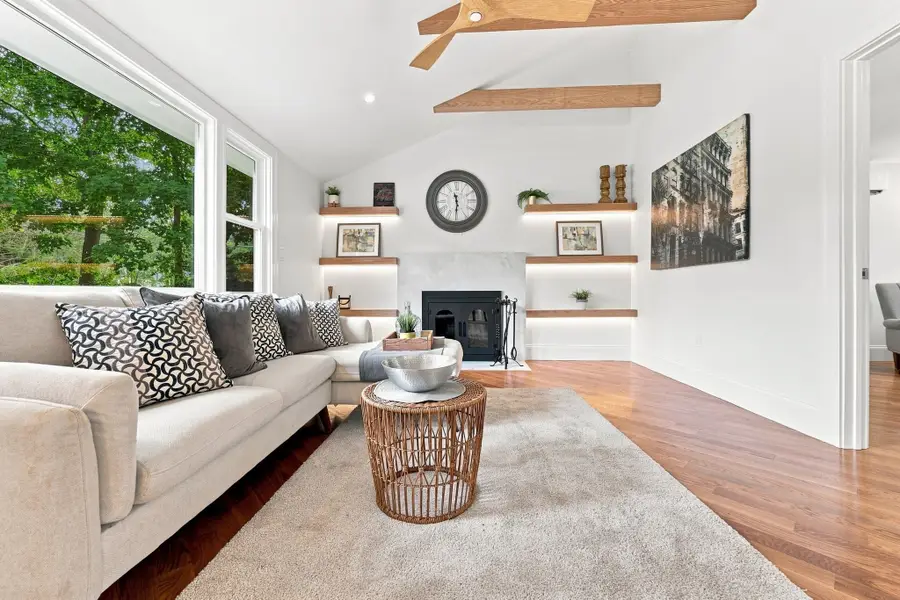 121 Elm St, North Reading, MA 01864 - #2