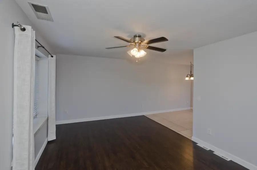 212 Blisswood Village Dr #212, Ludlow, MA 01056 - #2