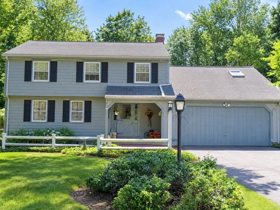 23 Donna Dr, Hanover, MA 02339 - #2