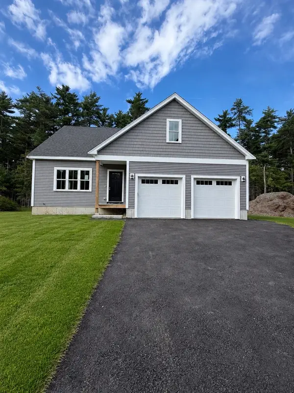 10 Maple Hill Rd, Lakeville, MA 02347