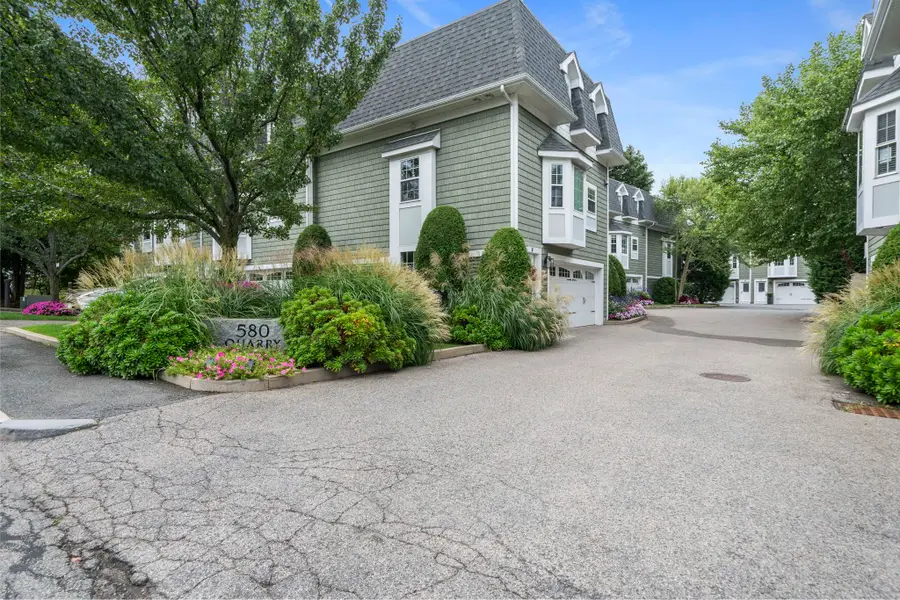 580 Quarry St #9, Quincy, MA 02169 - #2