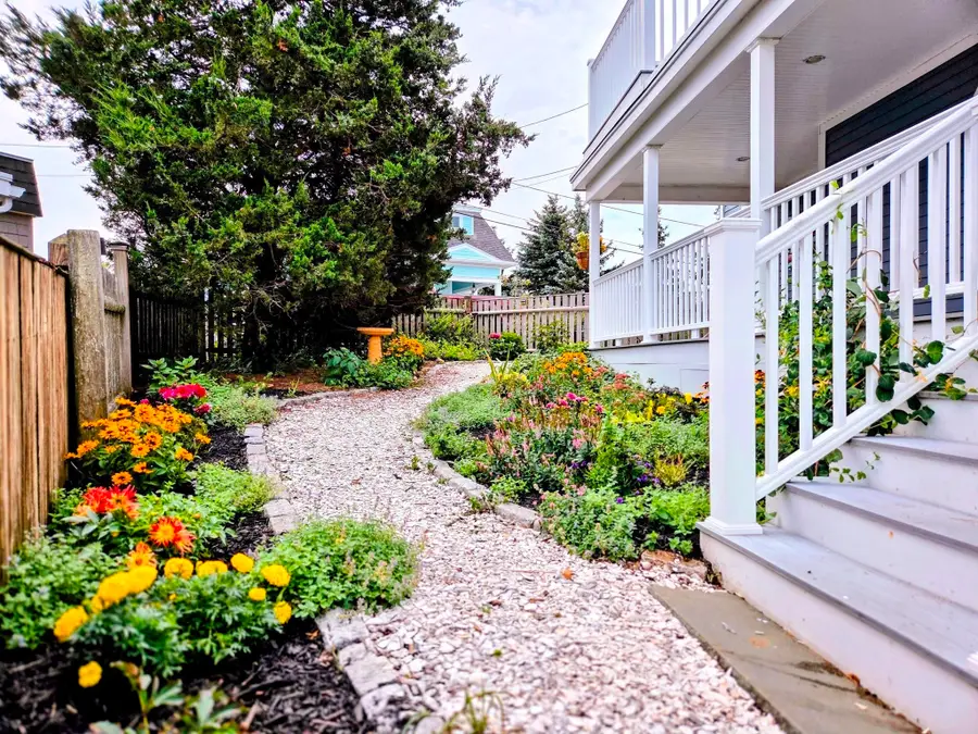 7 Louise St., Newburyport, MA 01950 - #3