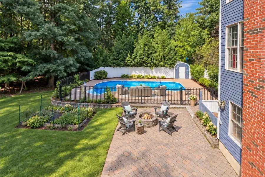 66 Poquanticut Ave, Easton, MA 02356 - #3