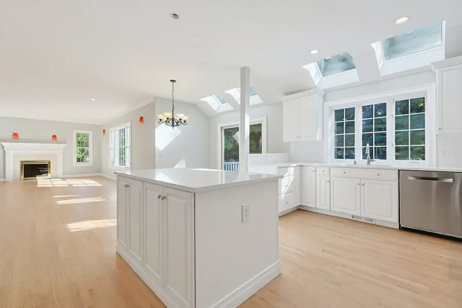 6 Samuel Path, Natick, MA 01760 - #3