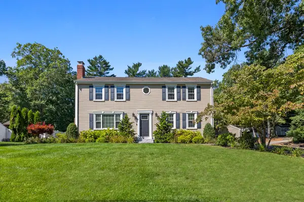 77 Bardin St, Hanover, MA 02339