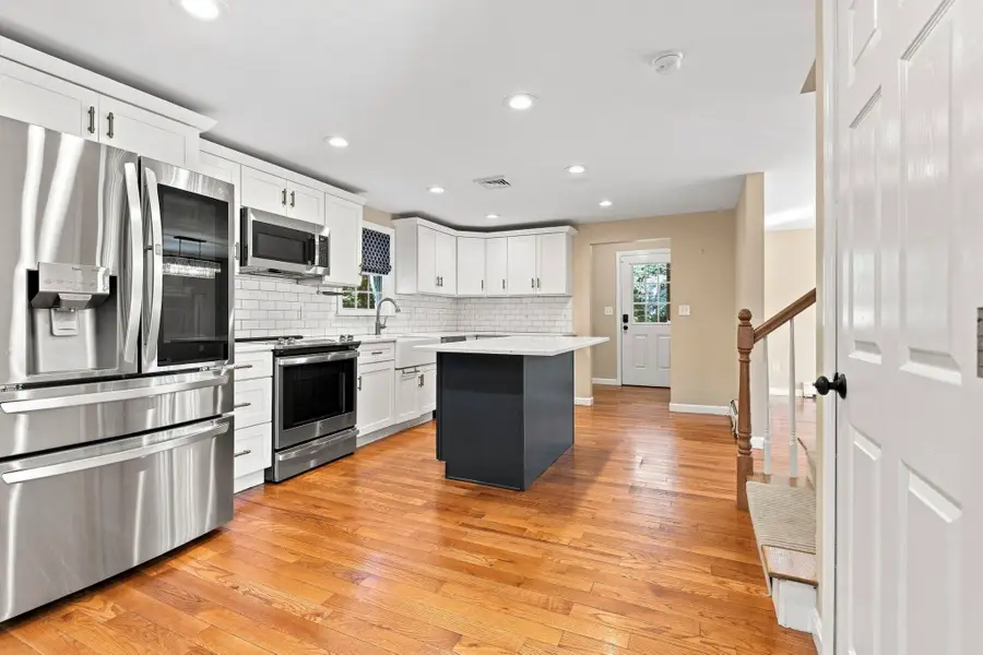 77 Bardin St, Hanover, MA 02339 - #2